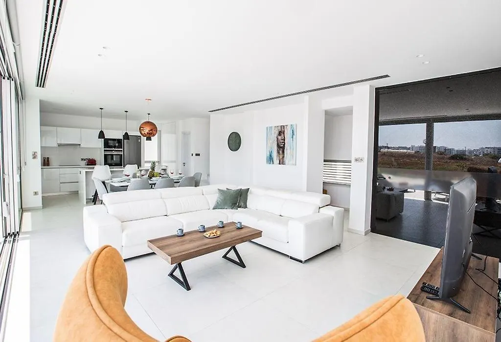 Villa Manta Agrotikos - Stunning 3 Bedroom Protaras Villa With Pool - Close To The Beach
